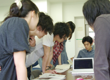 見つめる先には??