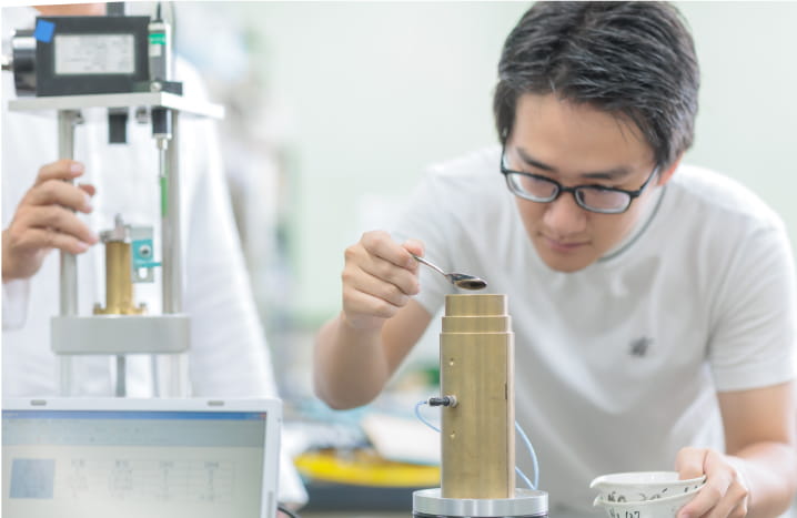 実験中の様子